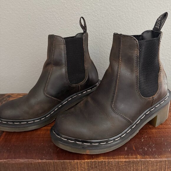 Dr. Marten's Women's Cadence Greenland Pull on Chelsea Boot - Picture 1 of 6